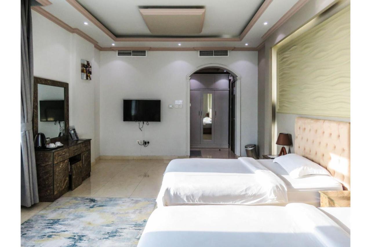Bareen Hotel Ajman Extérieur photo