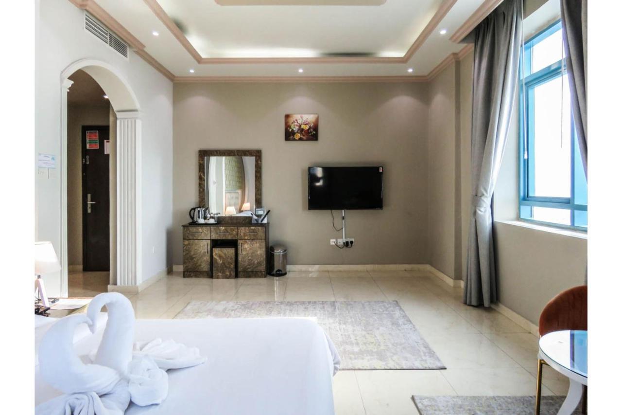 Bareen Hotel Ajman Extérieur photo